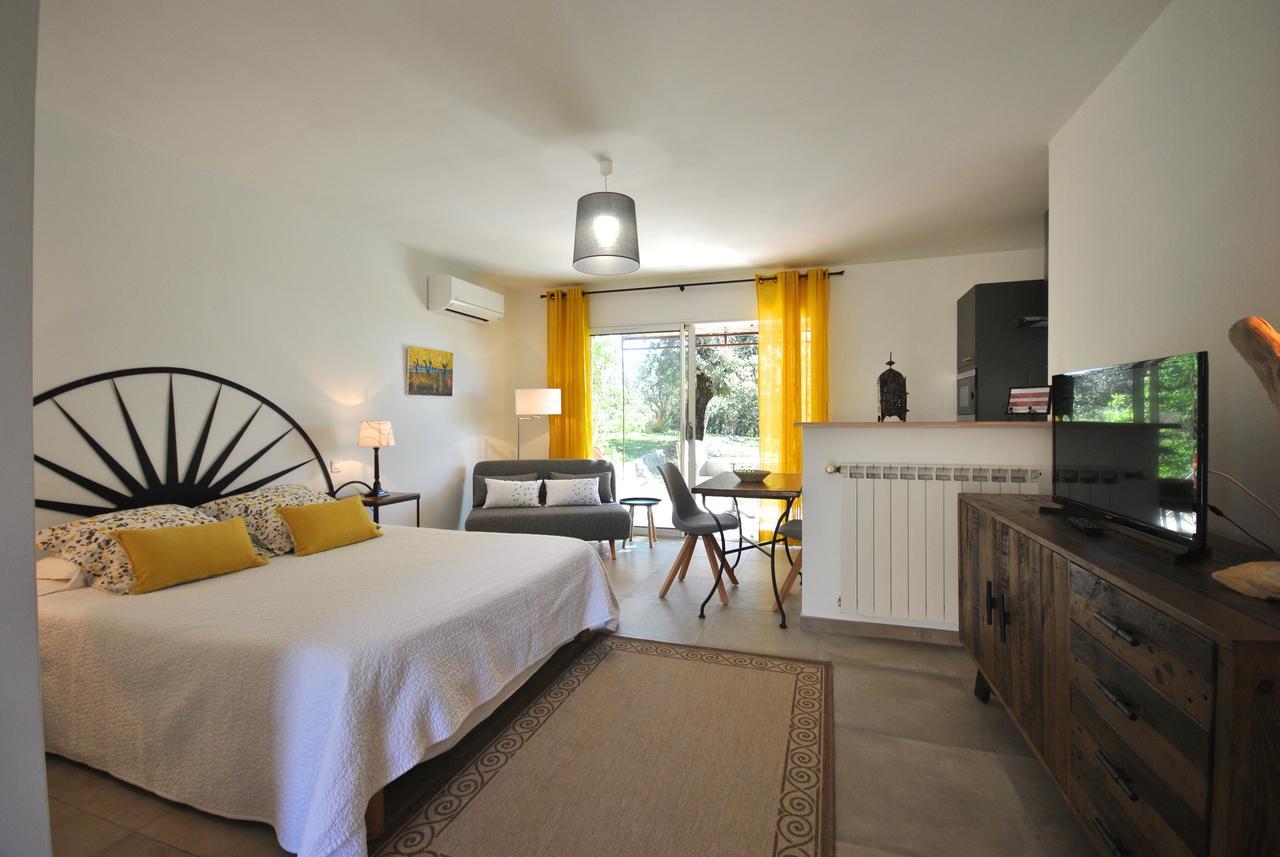 B&B La Badelle Gordes Eksteriør bilde